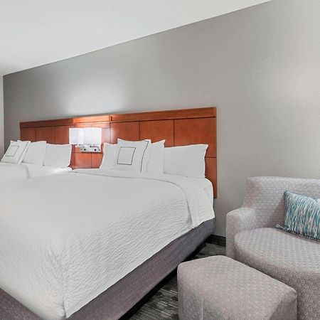 Отель Courtyard Sarasota Bradenton Airport Экстерьер фото